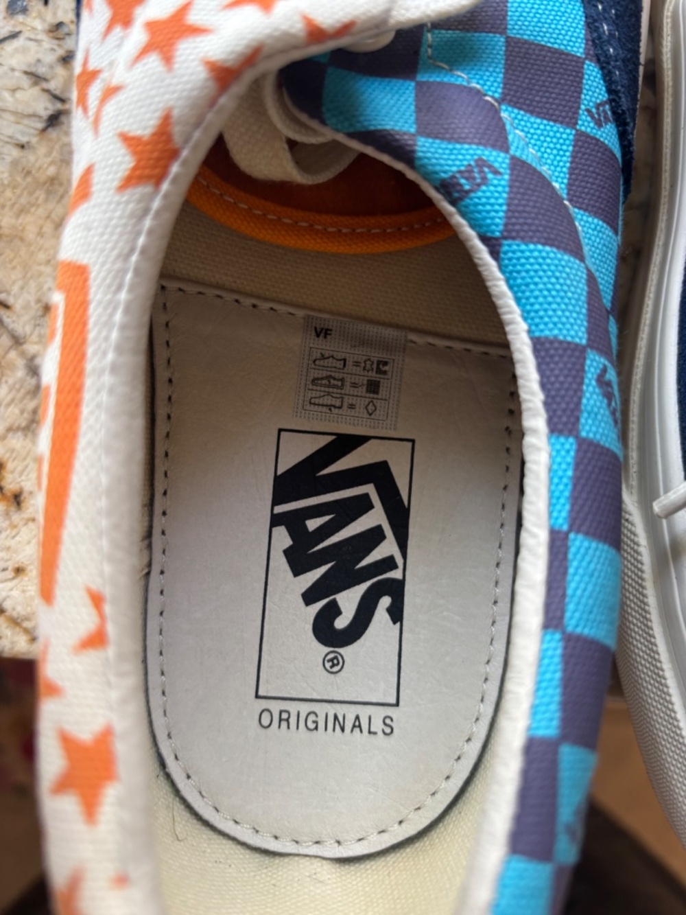 Vans - Picture 4 of 4